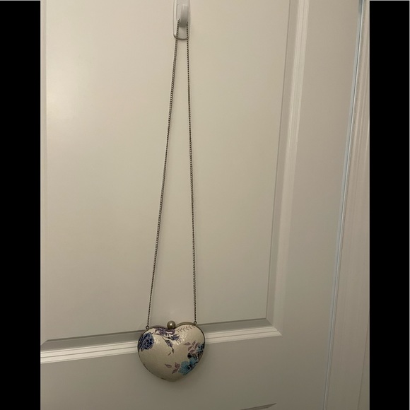 Vintage Clutch - Picture 5 of 5